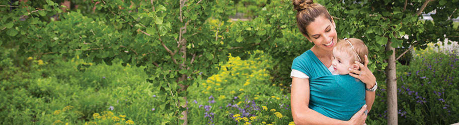 BREASTFEEDING & BABYWEARING